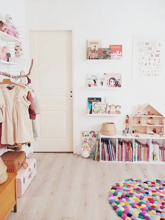 dollhouse girl room