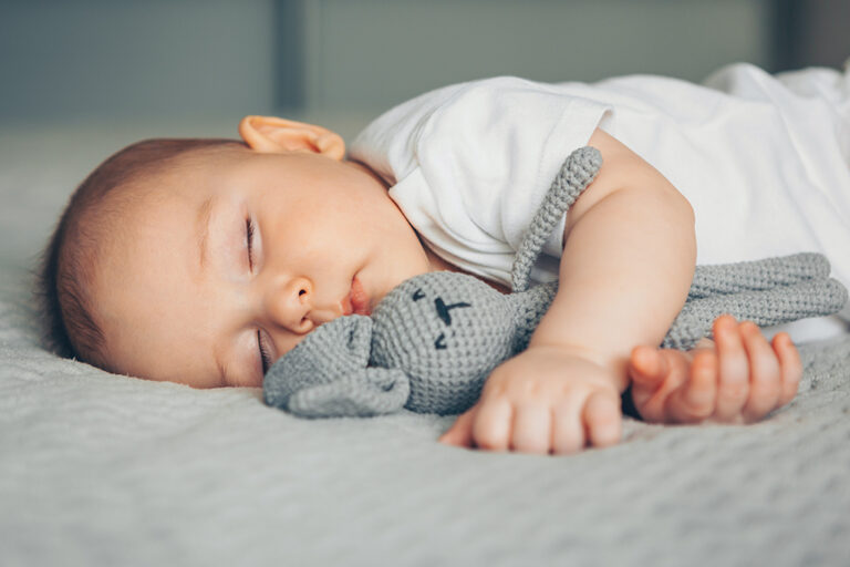 crib mattress level for newborn